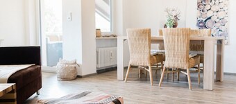 Ferienwohnung - Haus am Sonnenhang mit Gemütlichem Balkon und Toller Aussicht