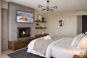 7 bedrooms, desk, iron/ironing board, travel crib - Tranquil Oasis, 3 King beds, Hot tub, Games rooms (Bayfield)