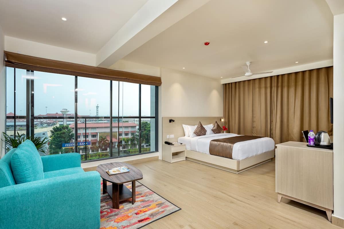 Hypo-allergenic bedding, down duvets, memory-foam beds, free minibar
