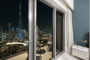 Interior - NEW | 3BR+Guest Burj NYE Fireworks View (Dubai)