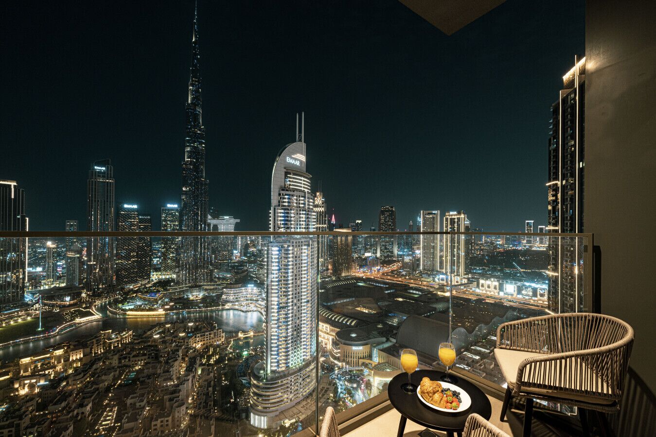 تناول الطعام بالخارج