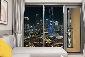 Interior - NEW | 3BR+Guest Burj NYE Fireworks View (Dubai)