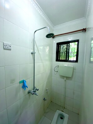 Handtücher, Seife, Toilettenpapier