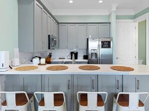 Fridge, microwave, oven, stovetop - Family-Friendly *Canal *Boat Dock *Walk to Beach (Mexico Beach)