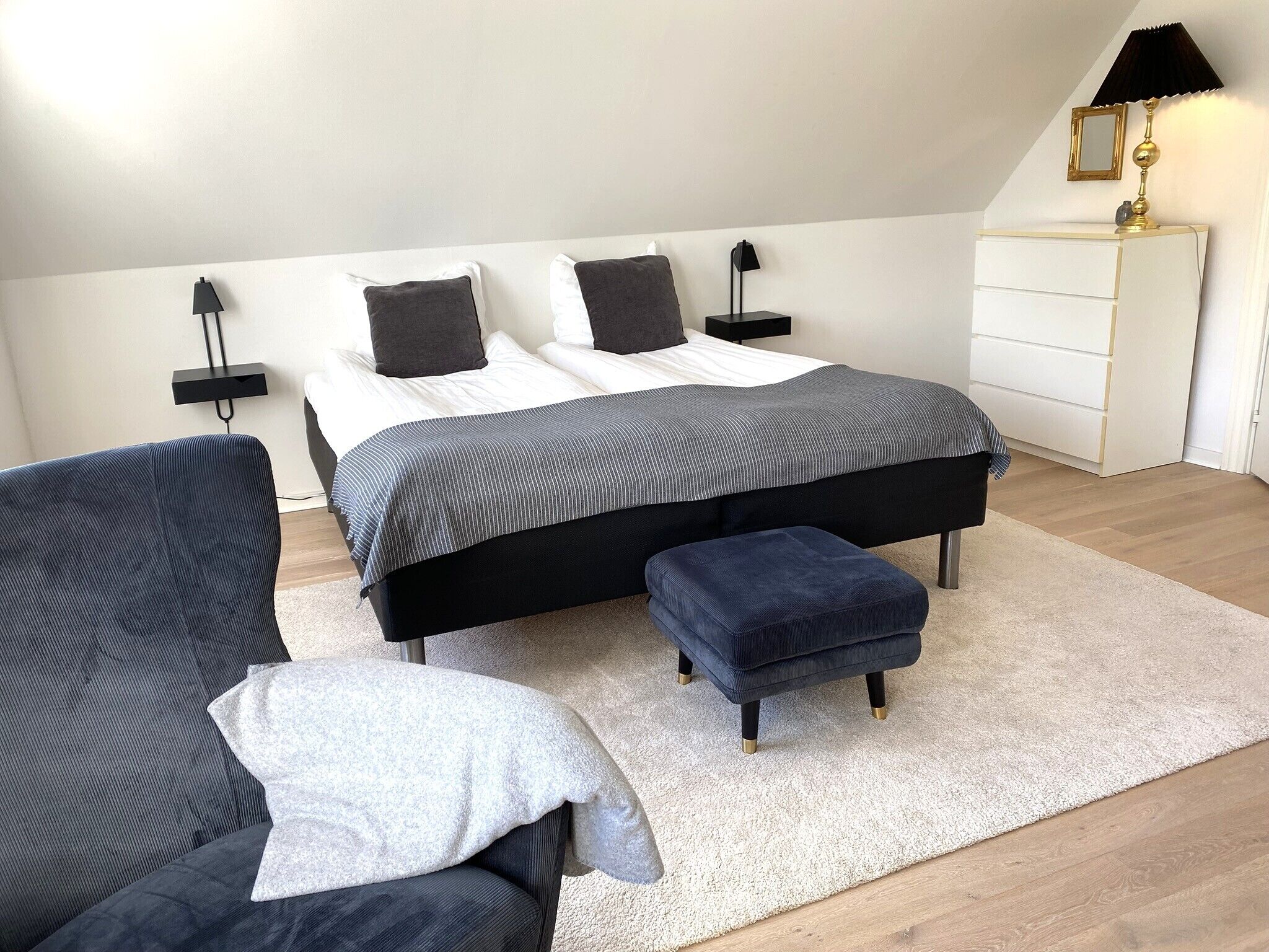 デラックス ダブルルーム 1 ベッドルーム | 高級寝具、旅行用ベビーベッド、WiFi (無料)、ベッドシーツ