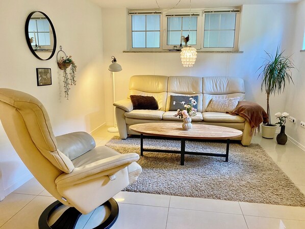 Appartement, 2 chambres | Aire de séjour