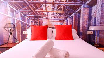 3 slaapkamers, een strijkplank/strijkijzer, wifi, beddengoed