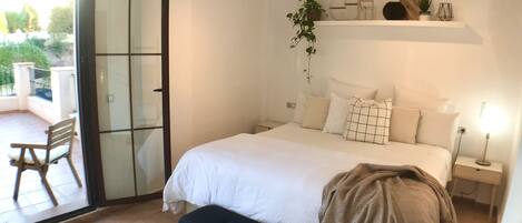 3 bedrooms, WiFi, bed sheets