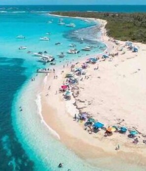 Beach - ☀️Hermoso Estudio frente al mar Ocean Blue Faith (Fajardo)