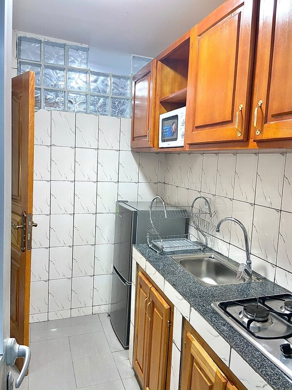 Private kitchen - Residence La Marina (Douala)