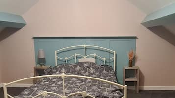 Apartment | 1 bedroom, iron/ironing board, free WiFi, bed sheets