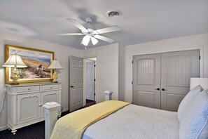 4 Schlafzimmer, Bügeleisen/Bügelbrett, kostenloses WLAN, Bettwäsche