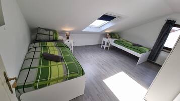 3 chambres, fer et planche Ă  repasser, Wi-Fi, draps fournis