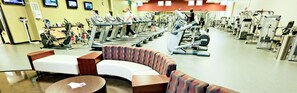Fitness facility - Stunning Home, conveniently located in Raleigh (Raleigh)