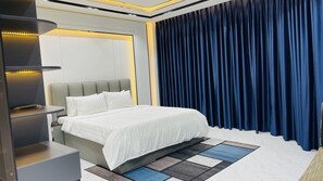 1 Schlafzimmer, Bügeleisen/Bügelbrett