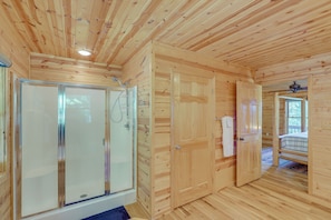 House (3 Bedrooms) | Interior - Multi-level Deck, Views! 4-season Burnsville Base (Burnsville)