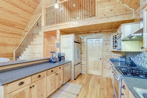 House (3 Bedrooms) | Interior - Fire Pit & Views: Picturesque Cabin in Burnsville! (Burnsville)