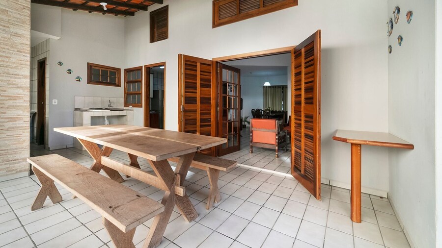 914B - Casa 3 dormitórios em Bombas SC