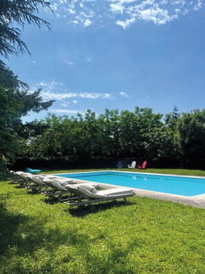 季節性室外泳池