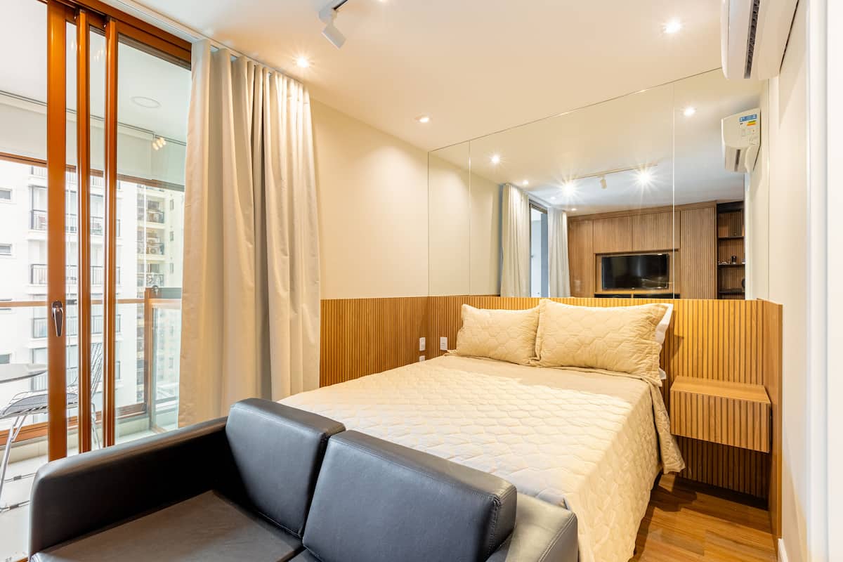 Decoración personalizada, muebles diferentes y wifi gratis