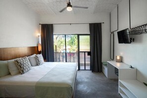 ห้องดีลักซ์ดับเบิล | โต๊ะทำงาน, Wi-Fi ฟรี, ผ้าปูที่นอน