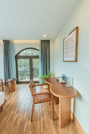 Superior City view with Balcony | Living area