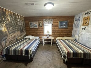 6 bedrooms, in-room safe, iron/ironing board, travel cot