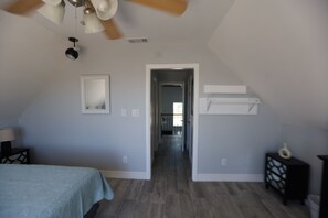 5 Schlafzimmer, Bügeleisen/Bügelbrett, kostenloses WLAN, Bettwäsche
