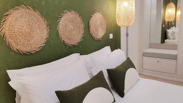 4 bedrooms, iron/ironing board, travel crib, WiFi