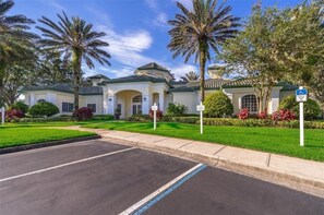 Exterior - LC-8828-12-203DC- 3 Bedr - 2 Baths - Perfect 3-bedroom Resort Condo (Kissimmee)