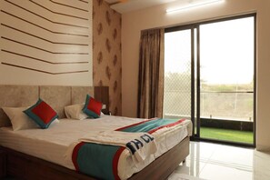 4 bedrooms, WiFi - Heaven Pool Villa Udaipur (udaipur)
