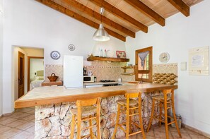 Frigorifero, microonde, forno, lavastoviglie