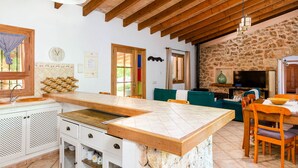 Interior - YourHouse Can Rafelino (Inca)