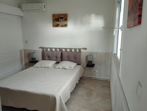 2 Schlafzimmer, Bügeleisen/Bügelbrett, kostenloses WLAN, Bettwäsche