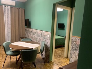 Dining - Casa Vacanze in Pieno Centro Storico a Napoli (Napoli)