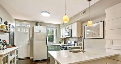 Unbeatable Location Walk Score 90 Modern House in Baltimore