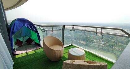 Interstellar View at 21st Floor