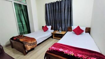 1 bedroom, individually decorated, individually furnished, desk