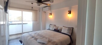 Costeñita Loft ¡En el Centro de Zihuatanejo! A una Cuadra de la Playa Principal!