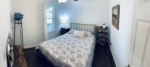 1 quarto, ferros/tábuas de passar roupa, Wi-Fi, roupa de cama