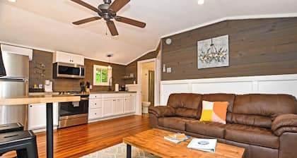 Close to Town - Pet Friendly Cabin with Fire Pit