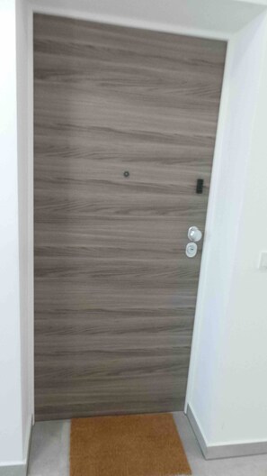 Apartment, 1 Bedroom, Balcony, City View | Interior