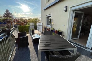 Ulkoruokailutilat