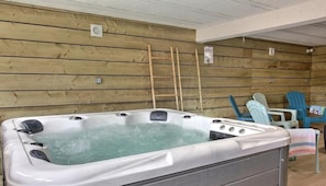 Innendørs boblebad