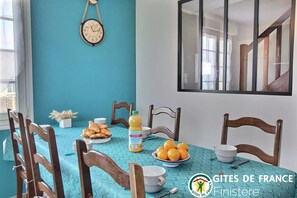 Dining - La Maison Entre Terre et mer à Landéda , Avec vue sur la mer (Landéda)