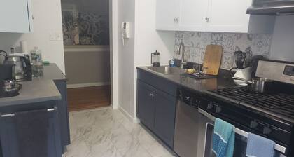 Unique spacious apartment in Manhattan, 2 bedrooms