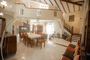 Interior - DON'S VILLA 92 - Very Quiet and Peaceful Place to Stay In Galle (Galle)