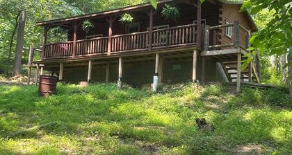 Luxury Amish-Built Log Cabin, Private Beach, Zip Line, ATV & Golf Cart Rentals