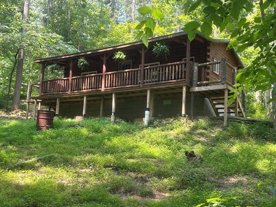 Luxury Amish-Built Log Cabin, Private Beach, Zip Line, ATV & Golf Cart Rentals