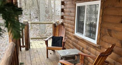 Luxury Amish-Built Log Cabin, Private Beach, Zip Line, ATV & Golf Cart Rentals